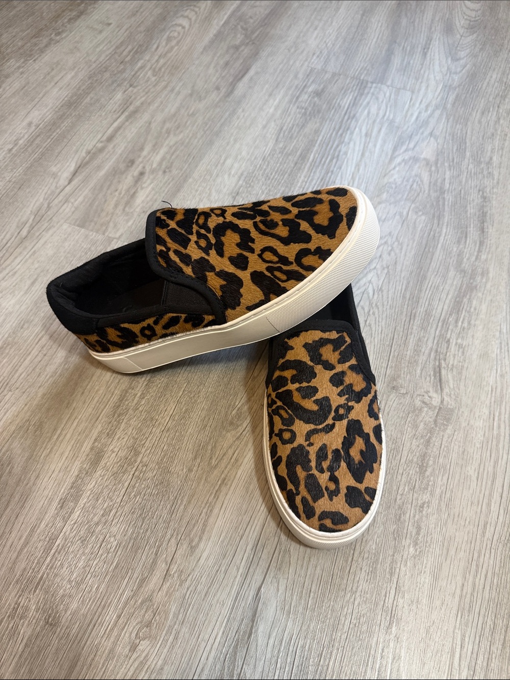 UGG Women’s Slip-On Sneakers with Leopard Print; calf hair🎉 HOST PICK 🎉 6.5